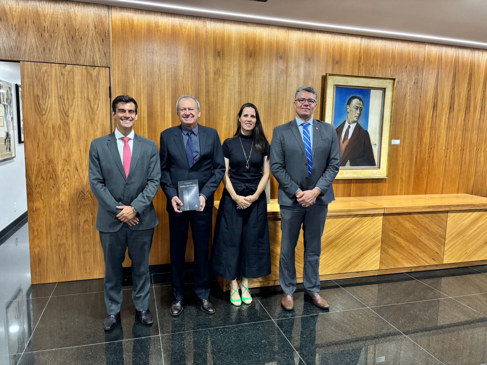 You are currently viewing Diálogo Interinstitucional: ANACRIM-DF avança em pautas da advocacia criminal em encontros com cúpulas do TJDFT e MPDFT